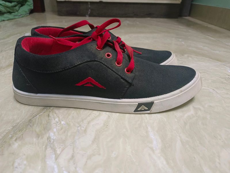 Men shoes brand new stored for long