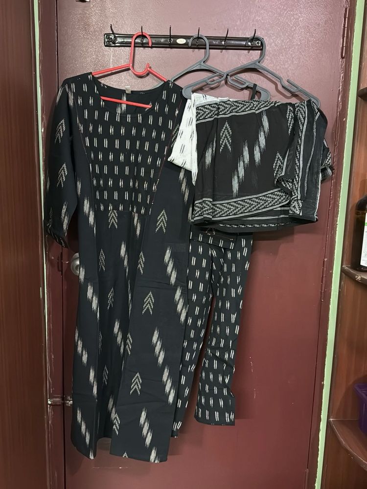 Black Ikat Kurta Set with Dupatta