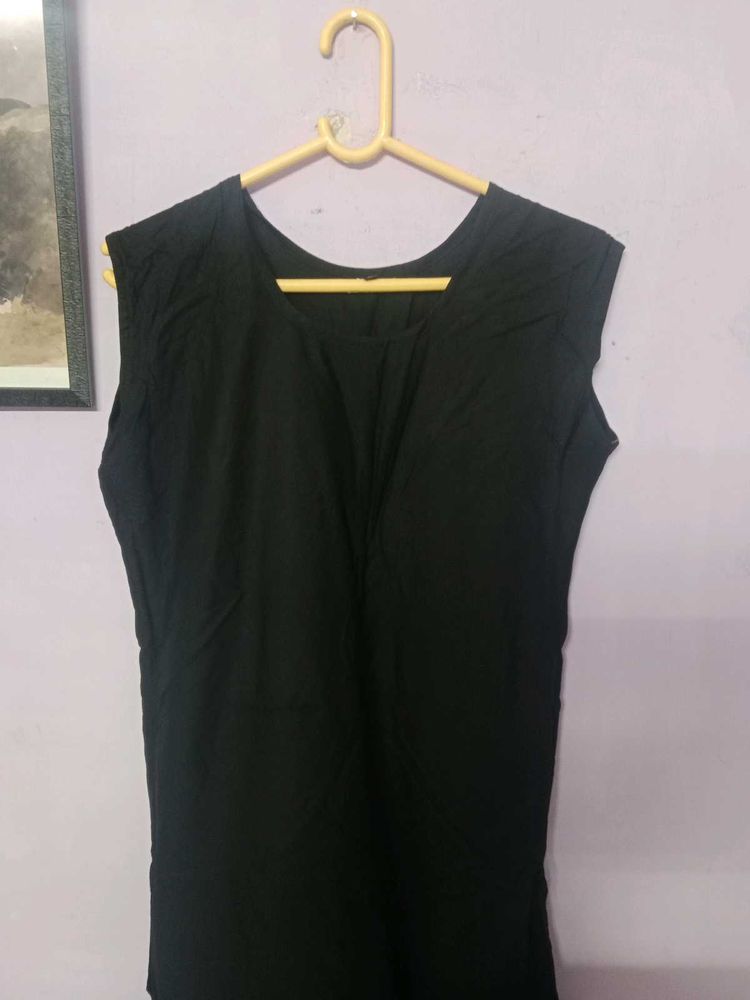 Sleeveless Black Top