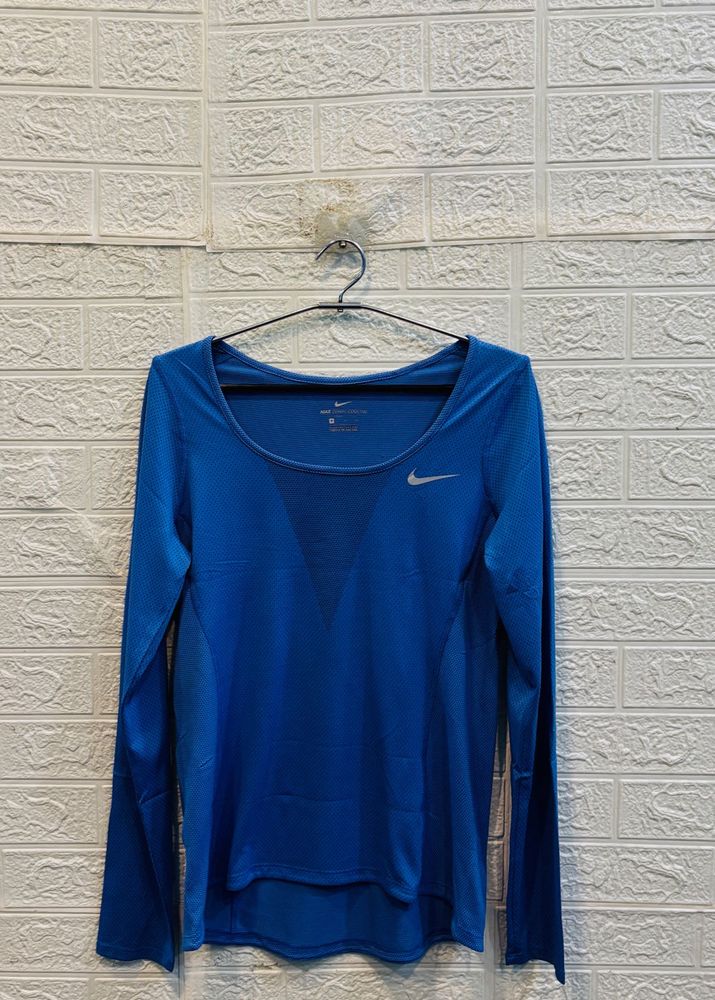 🇺🇸 Nike imported Long Sleeve Athletic Shirt