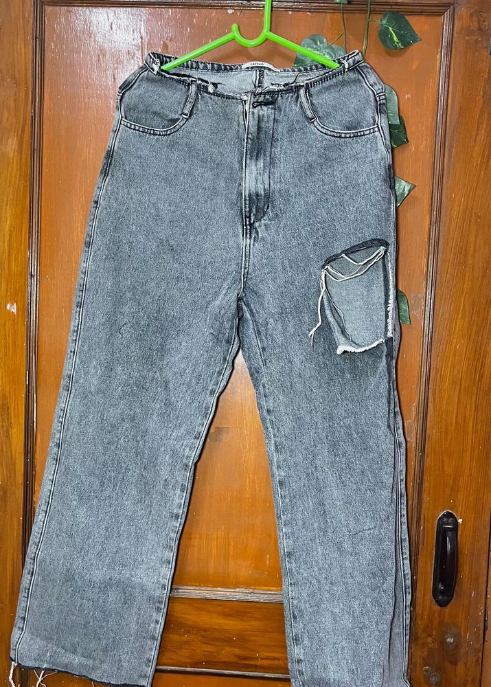 Trendy Ripped Grey Denim Jeans