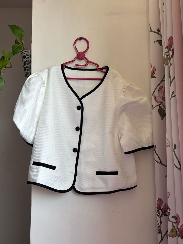 Chic White Puff Sleeve Blouse