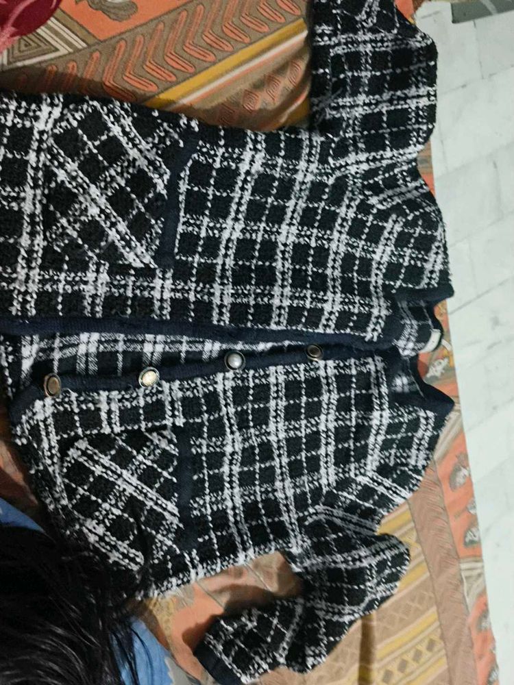 woolen used coat size(m)