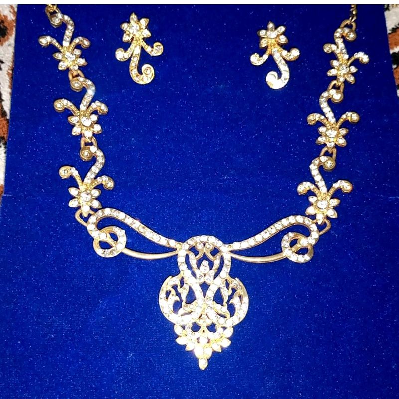 Beautiful Necklace Set