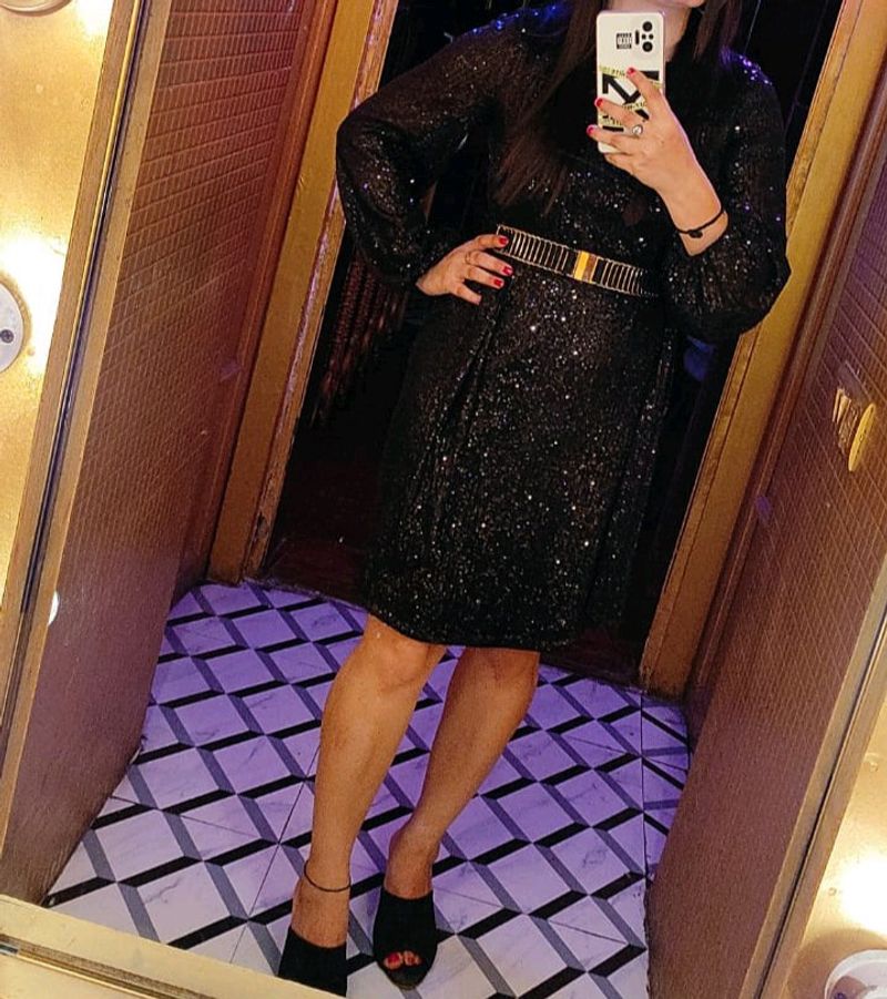 black colour shimry beautiful short dress with seq