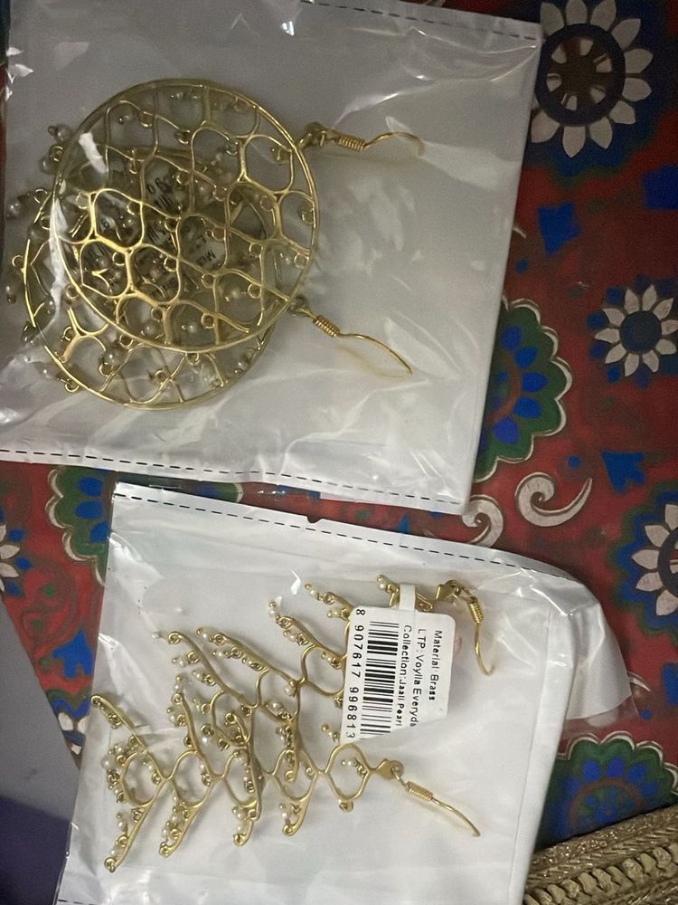 Elegant Gold &amp; Pearl Earrings Set