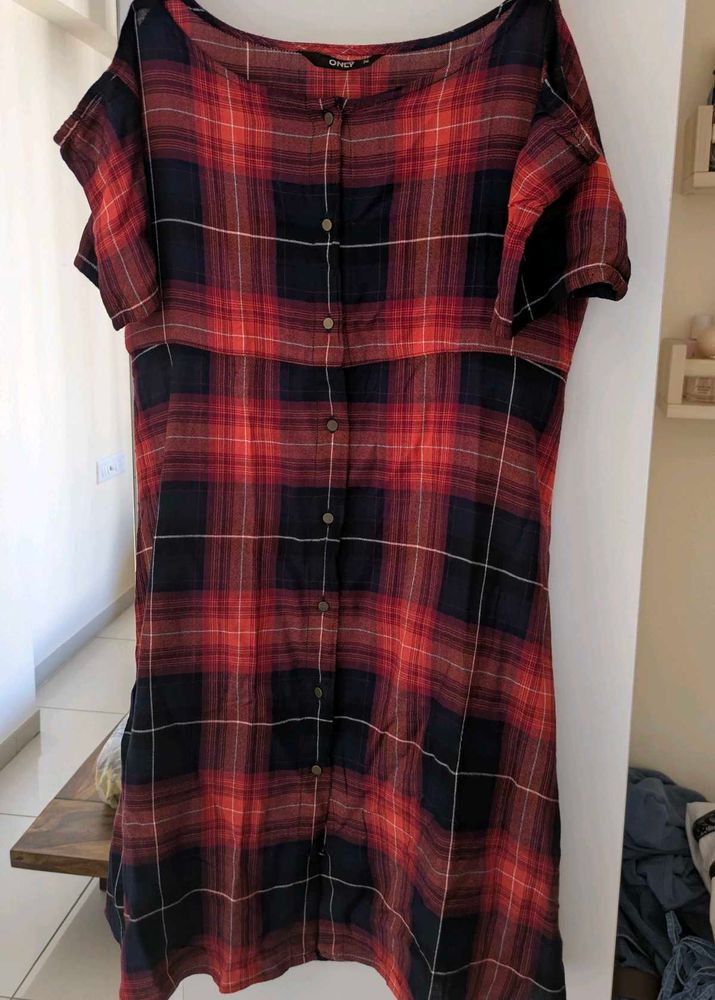 Only cold shoulder Dress