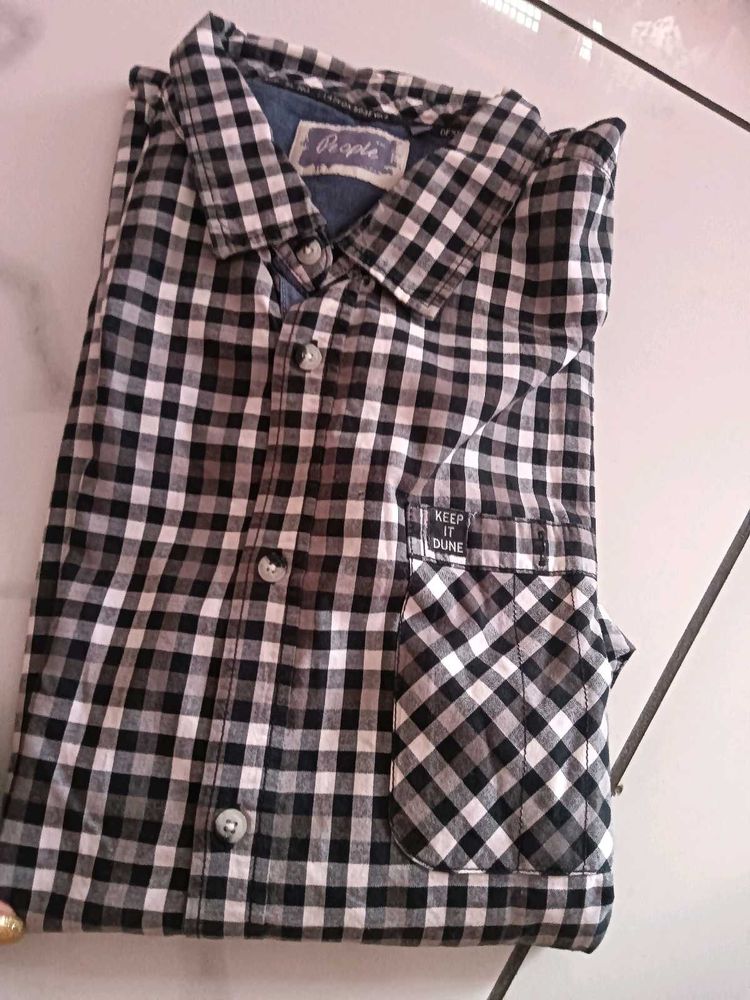 Men's Plaid Button-Down Shirt(new)