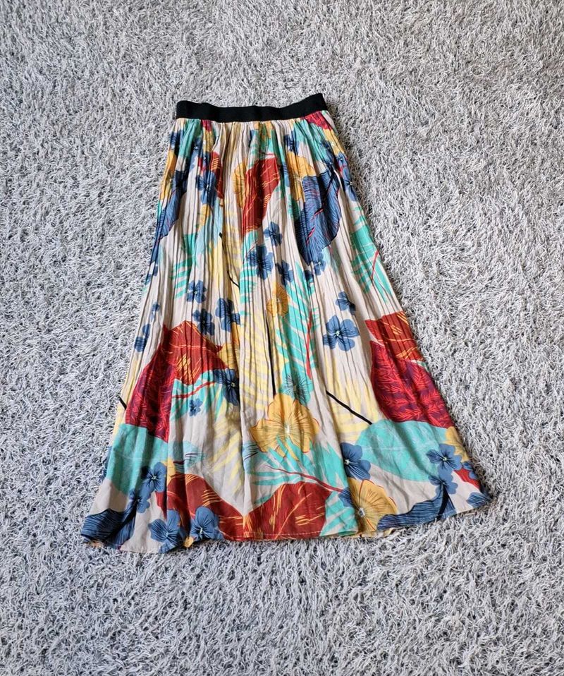 Vibrant Floral Pleated Maxi Skirt
