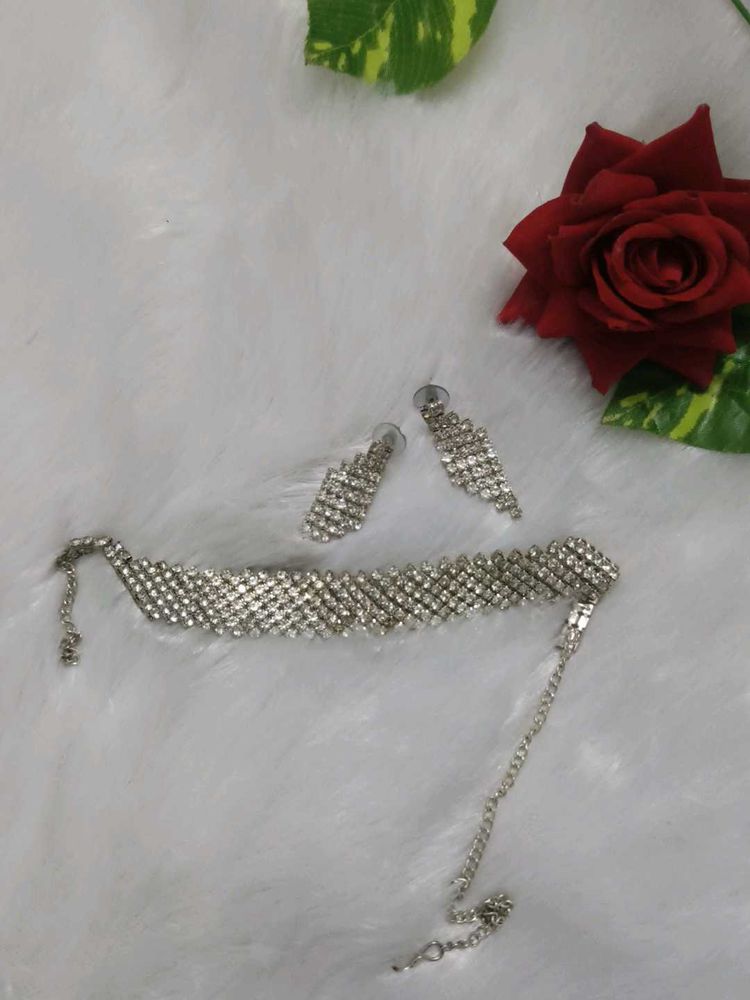 Sparkling Silver Choker &amp; Earring Set