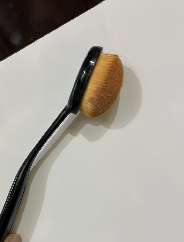 Foundation Brush