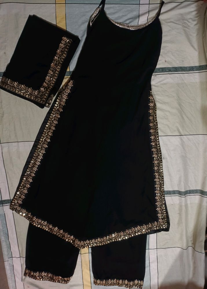 Black NairaCut Kurti Set