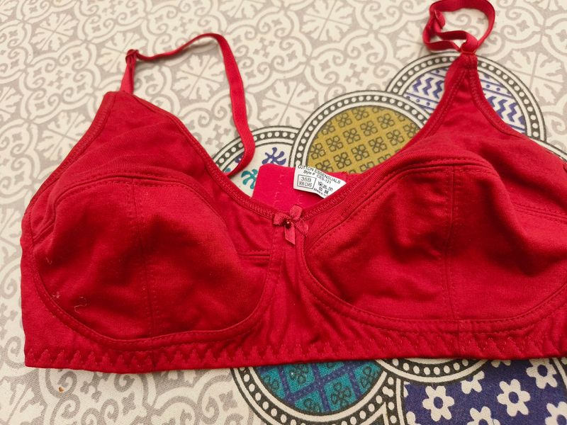 Red 🍒 Bra