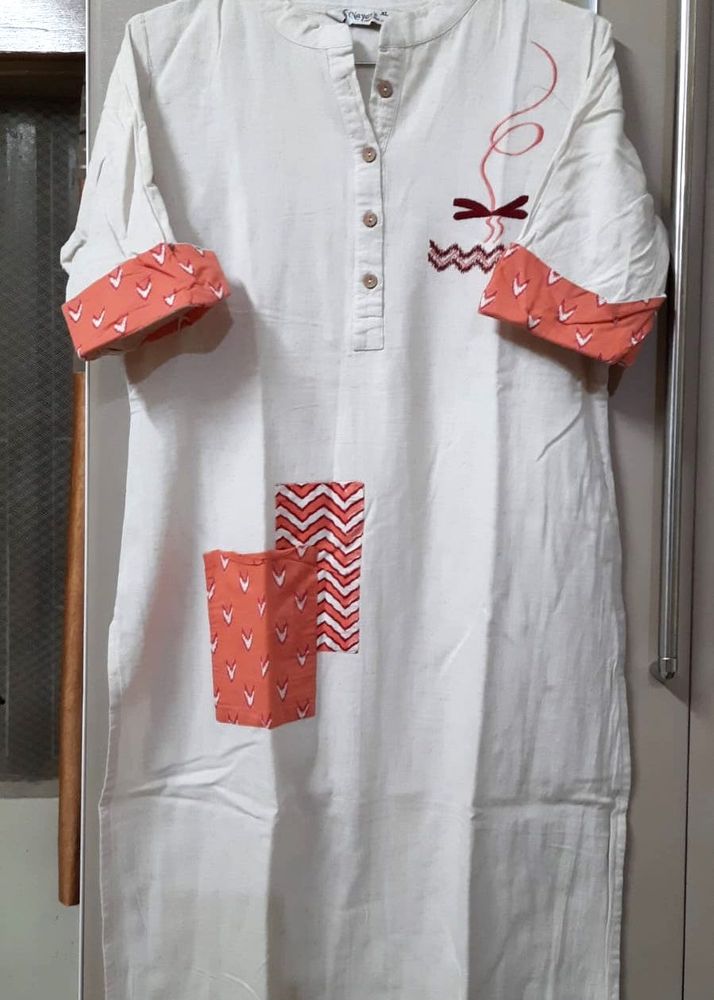 Chic White Kurta with Coral Accents