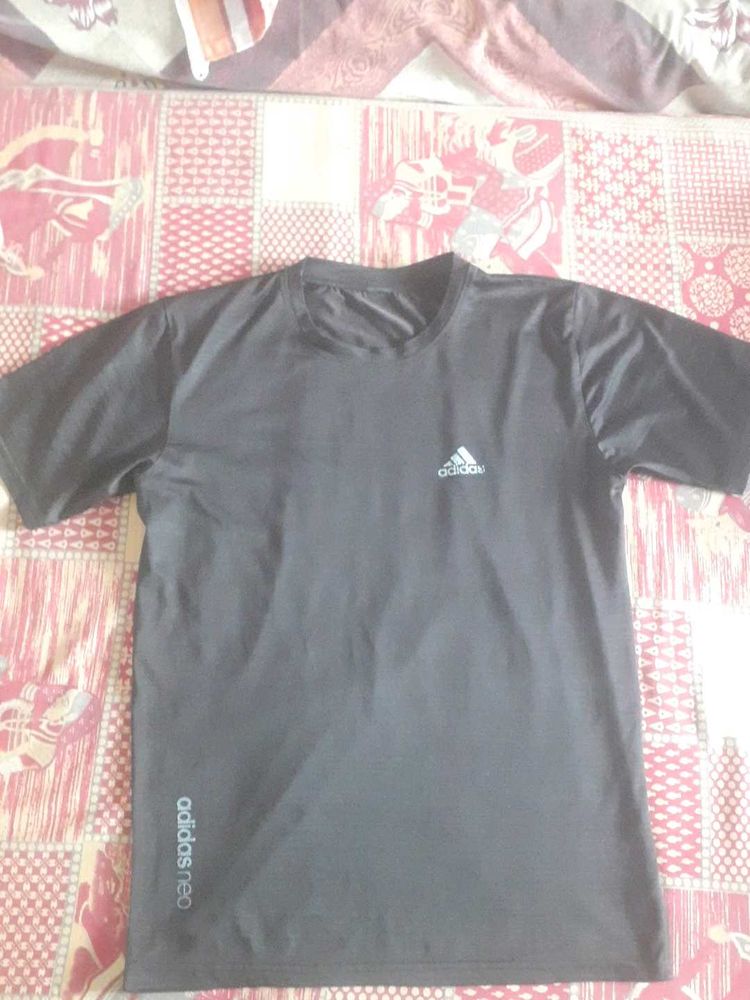 Adidas Neo T-Shirt