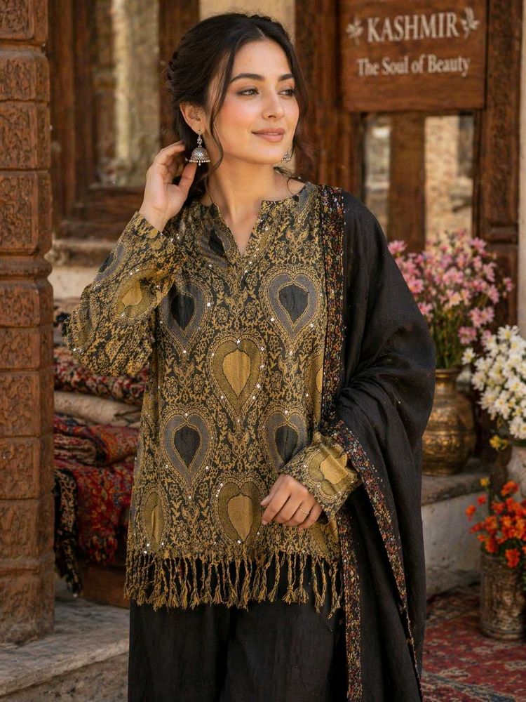 kashmiri elegance top