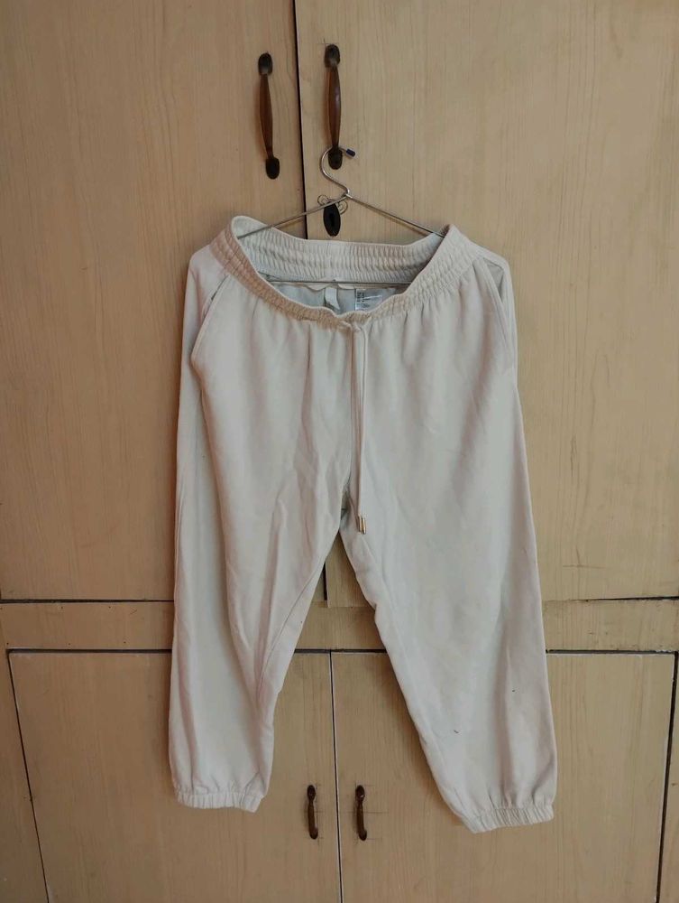 White Capri Joggers H&amp;M
