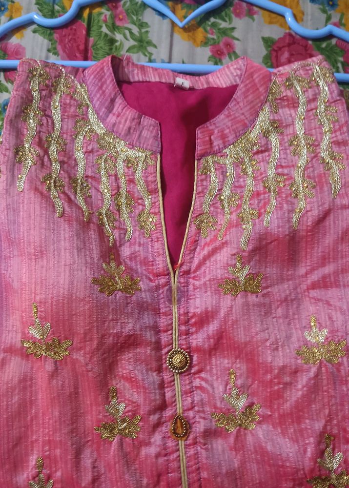 Open Type designer Kurta With Unstitched Sleeves