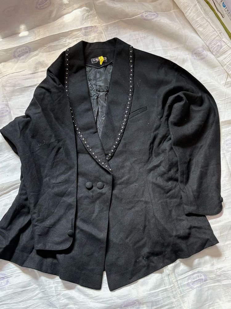 Chic Black Blazer with Studded Collar