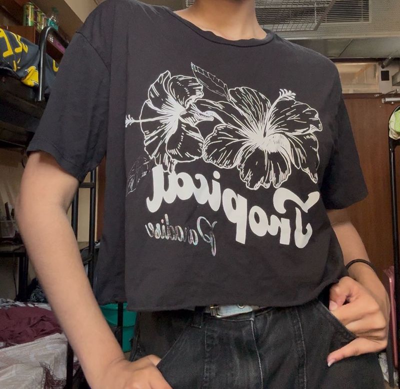 Graphic Print Cropped T-Shirt
