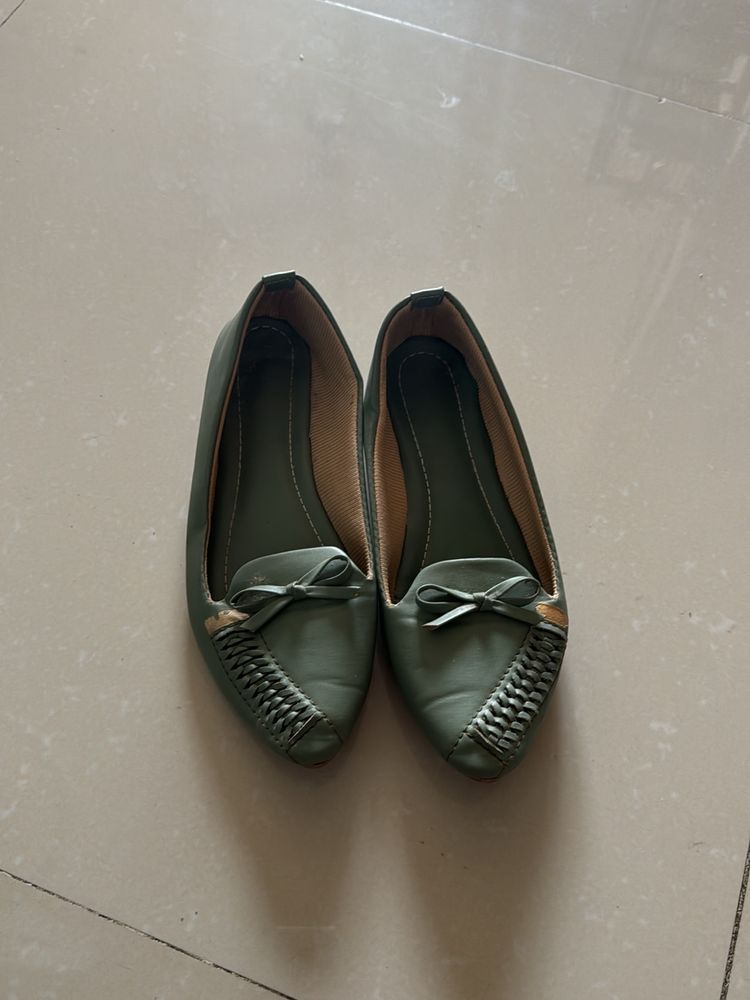 Green Flat Ballies In Good Condition