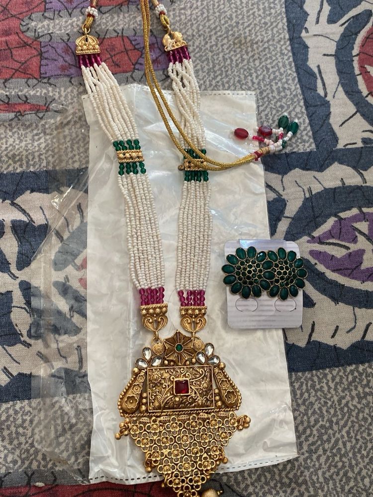 Elegant Necklace and Earring Set