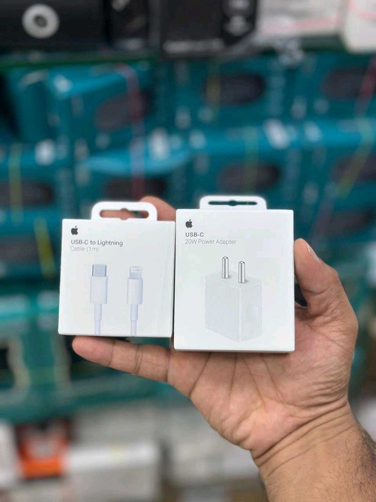 Apple USB-C to Lightning Cable &amp; 20W Power Adapter