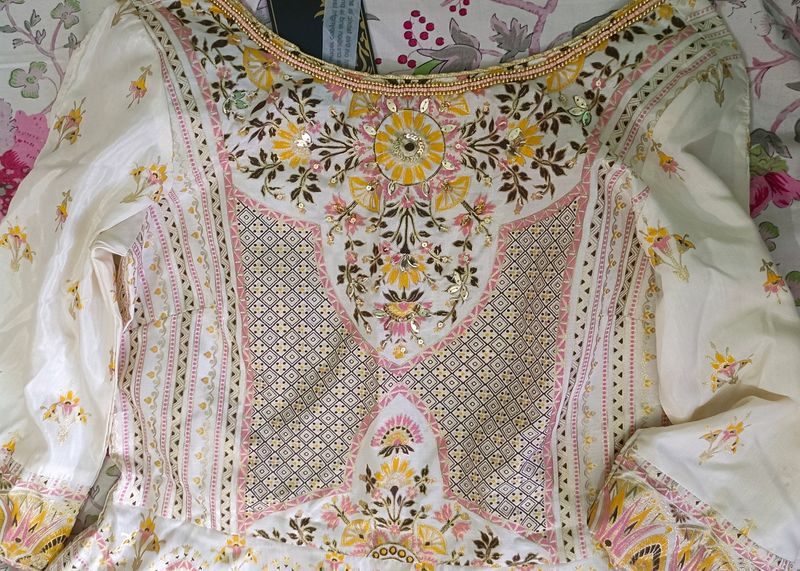 Unused New Branded aurelia Beautiful Anarkali Kurti