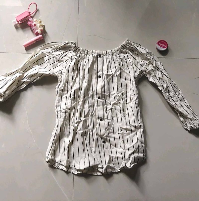 Striped Off-Shoulder Top۶ৎ
