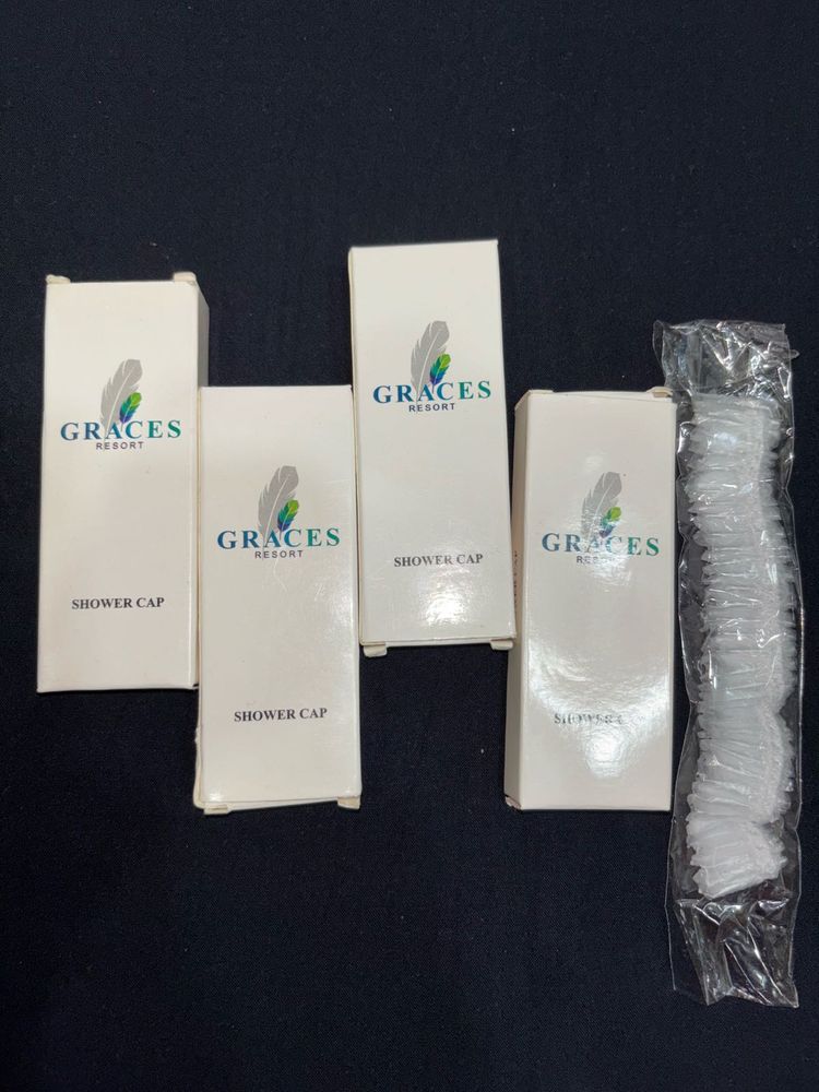 Graces Shower Caps &amp; Shaving Kit