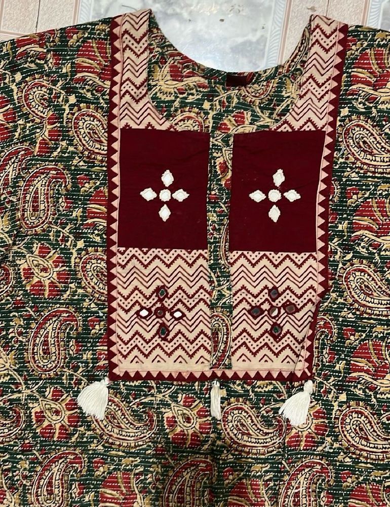 XL Beautiful Paisley Print Kurta