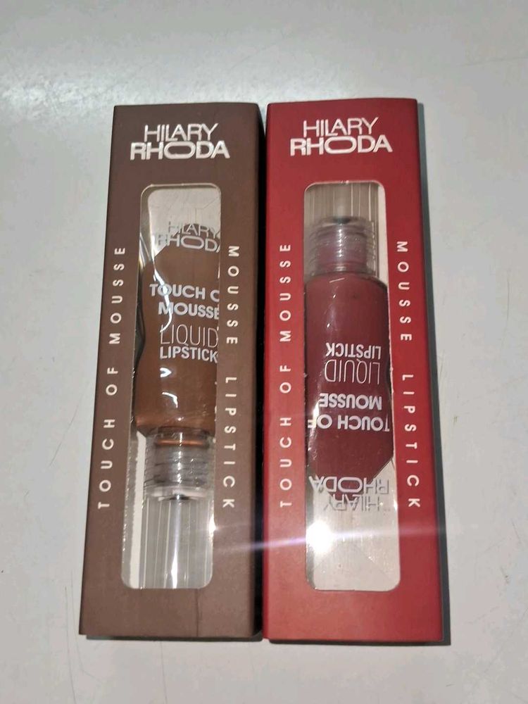 Hilary Rhoda lipstick