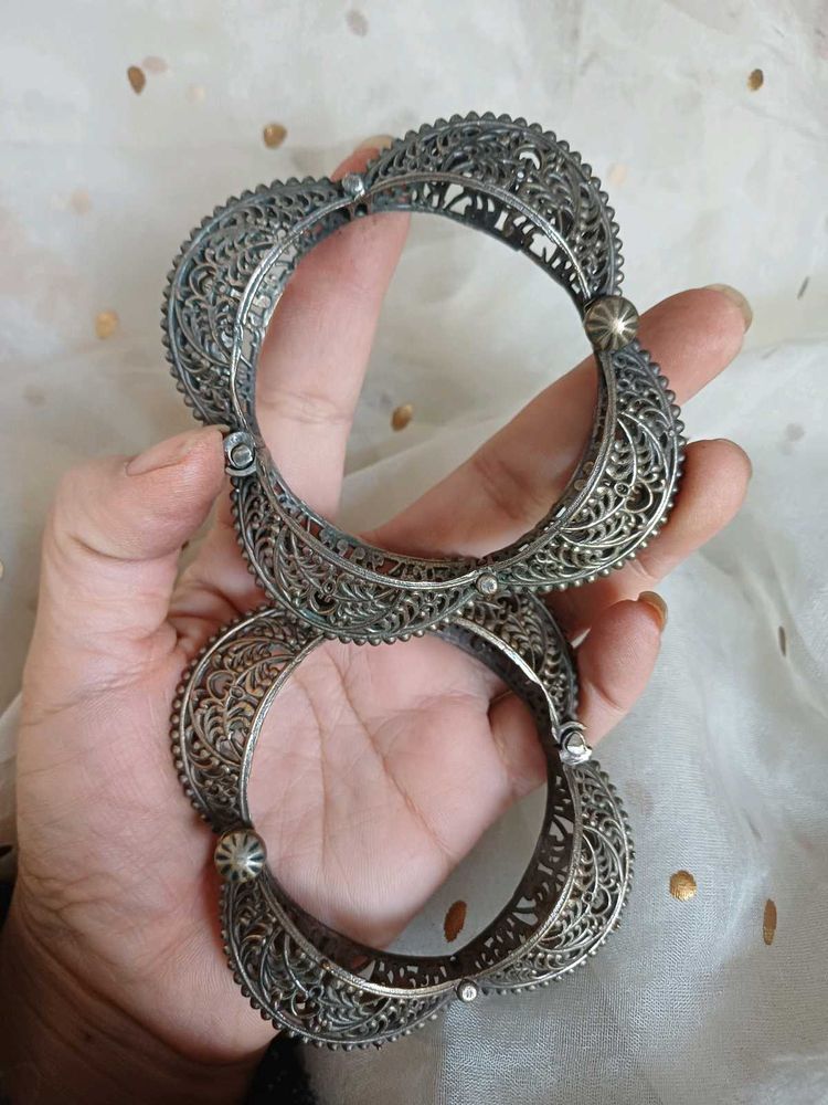 Brass openable Silverlookalike Bangle pair Set
