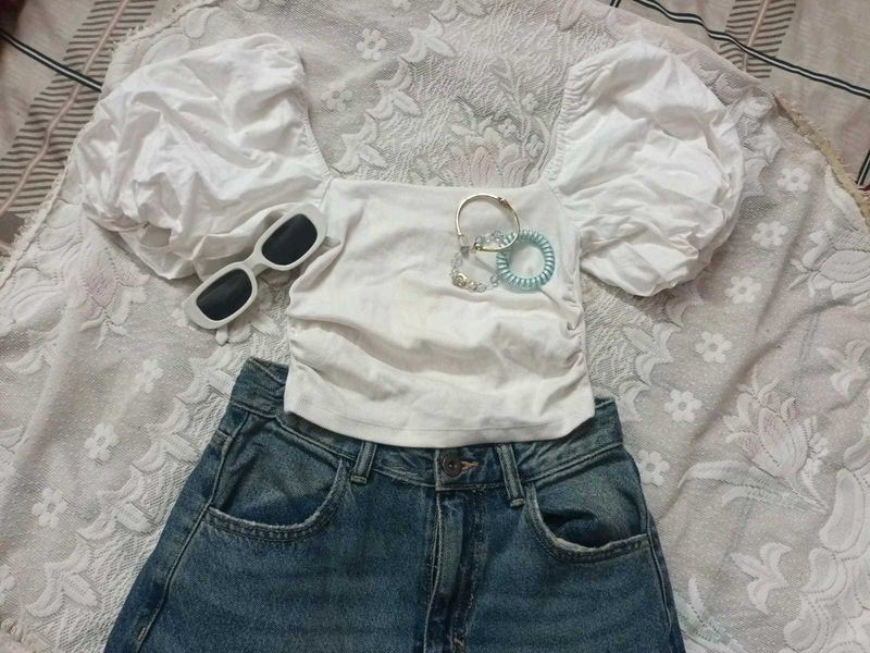 Chic White Puff Sleeve Crop Top