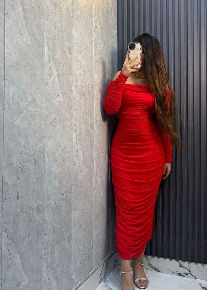 Chic Ruched Off-Shoulder Red Dress