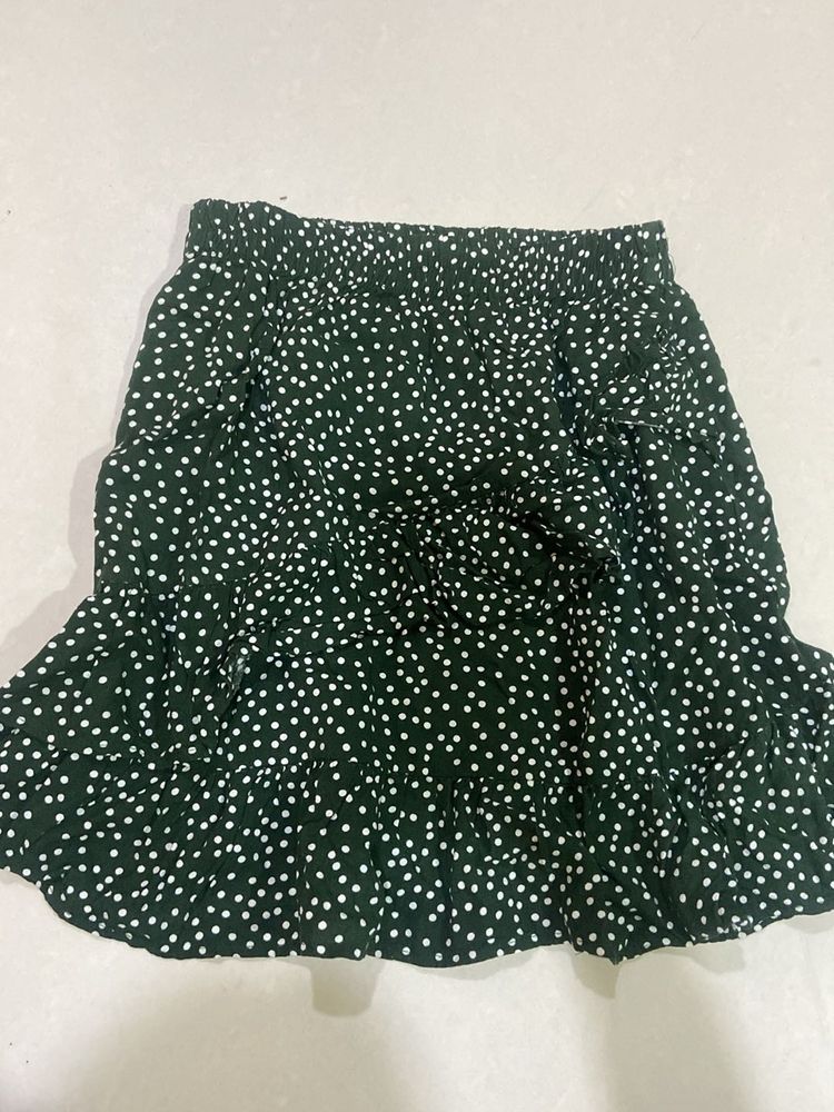 Chic Polka Dot Mini Skirt