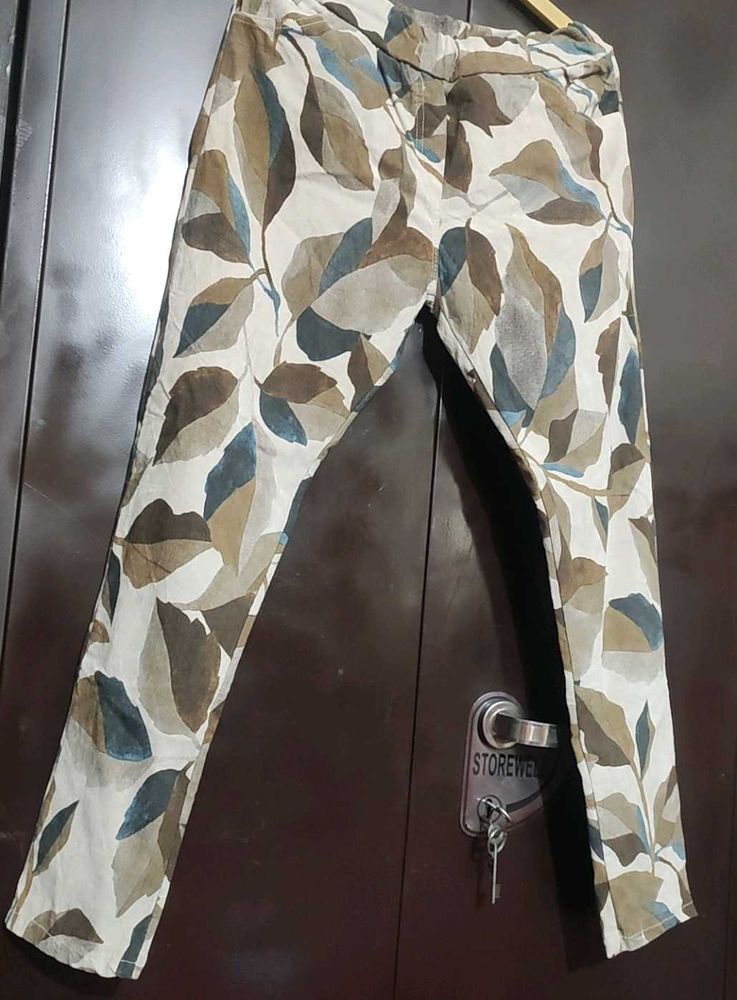 Light Olive Leaves Printed Trouser Pant 32 Waist
