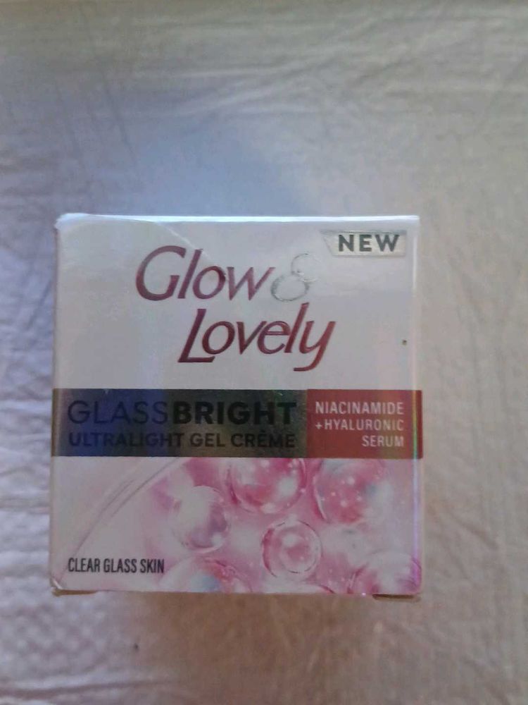 Glow &amp; Lovely Glass Bright Gel Creme