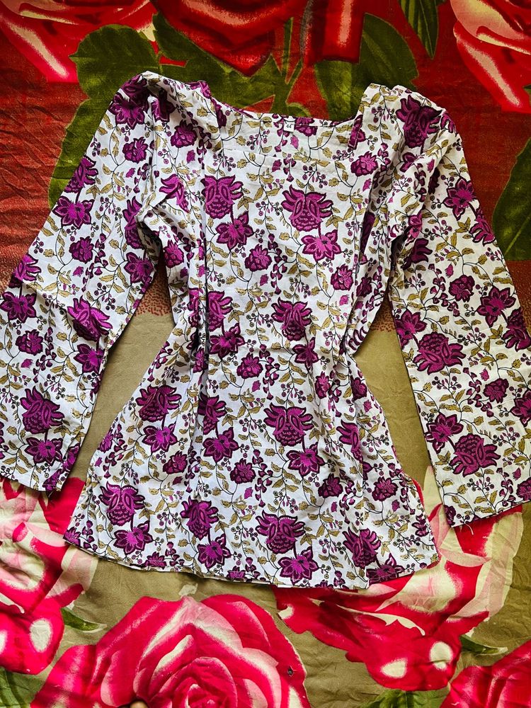 Beautiful Floral Print Kurta