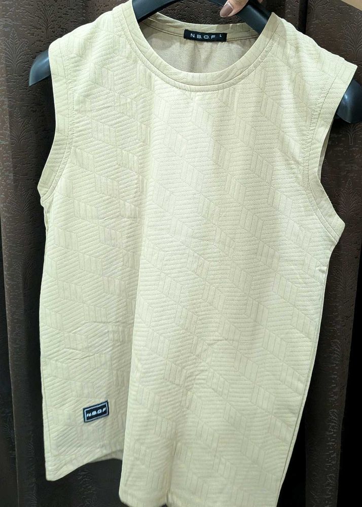 Men's Textured Sleeveless T-Shirt