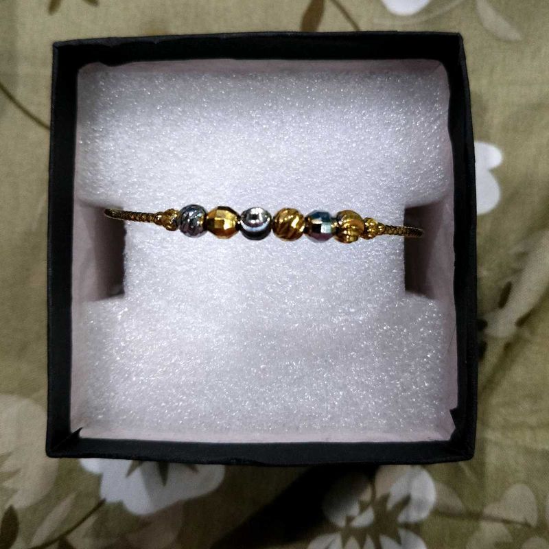 Elegant Beaded Bracelet
