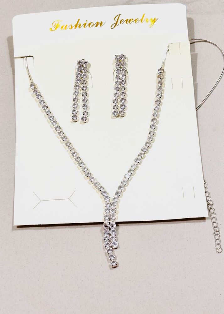 Sparkling Crystal Necklace &amp; Earring Set