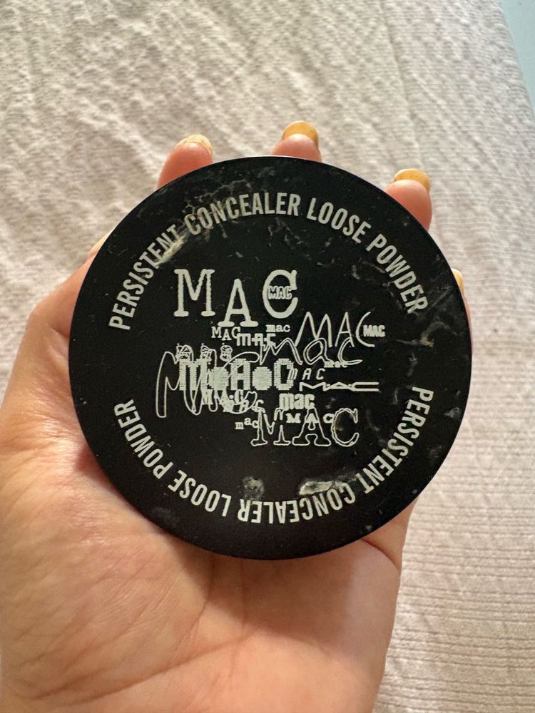 MAC Concealer Loose Powder