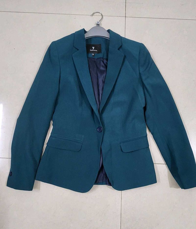 VAN HEUSEN Lead Lady Blazer