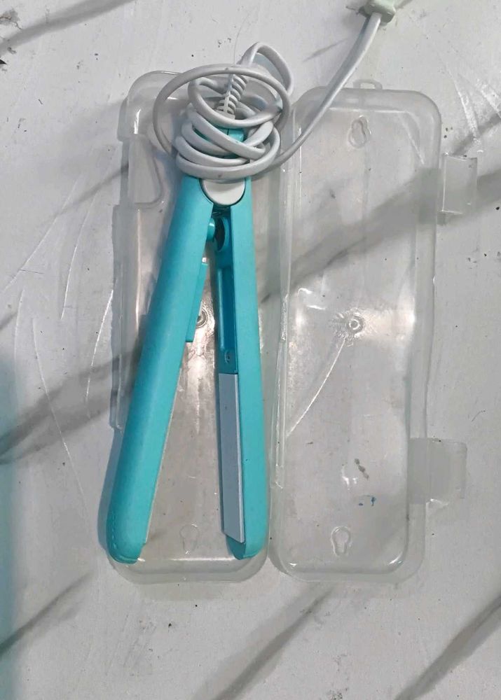 Mini Hair Straightener
