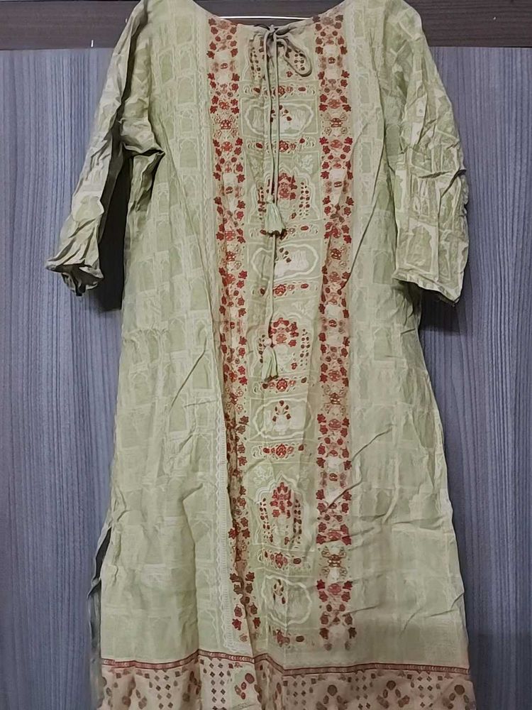 Avaasa Straight Kurti