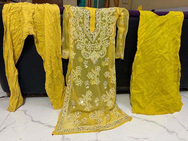 original mirror work Chikankari Kurta Set