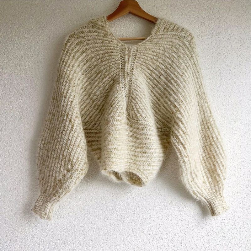 Premium women's Lia Sweater crochet