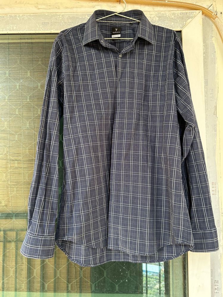 Van heusen Classic Plaid Men's Shirt
