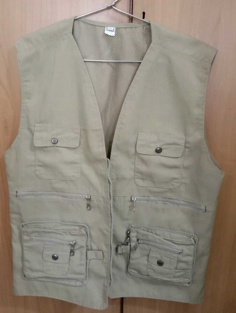 Men's Khaki Utility Vest